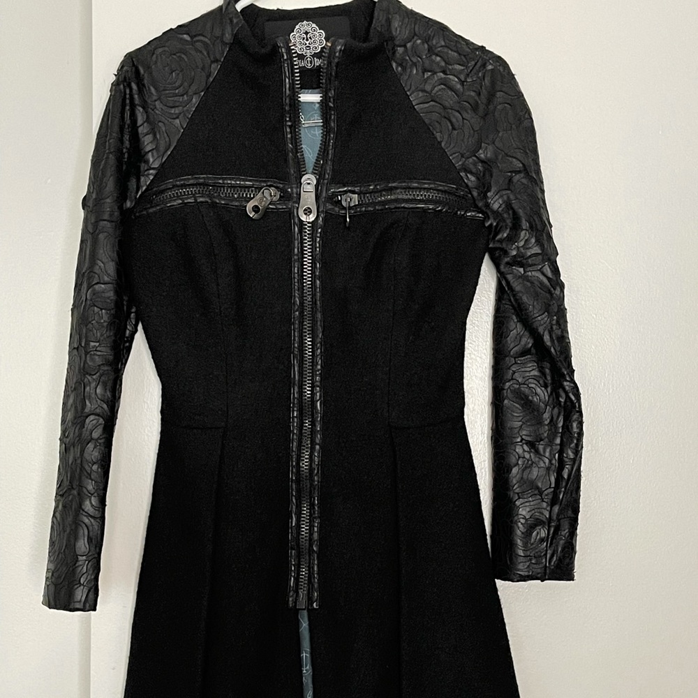 Peruvian designer pure leather coat - Picture 2 of 5
